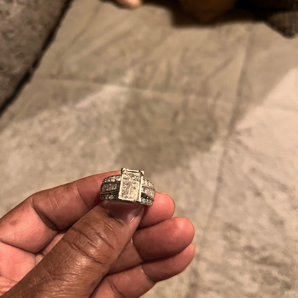Silver and White Diamond Ring with Geometric Design